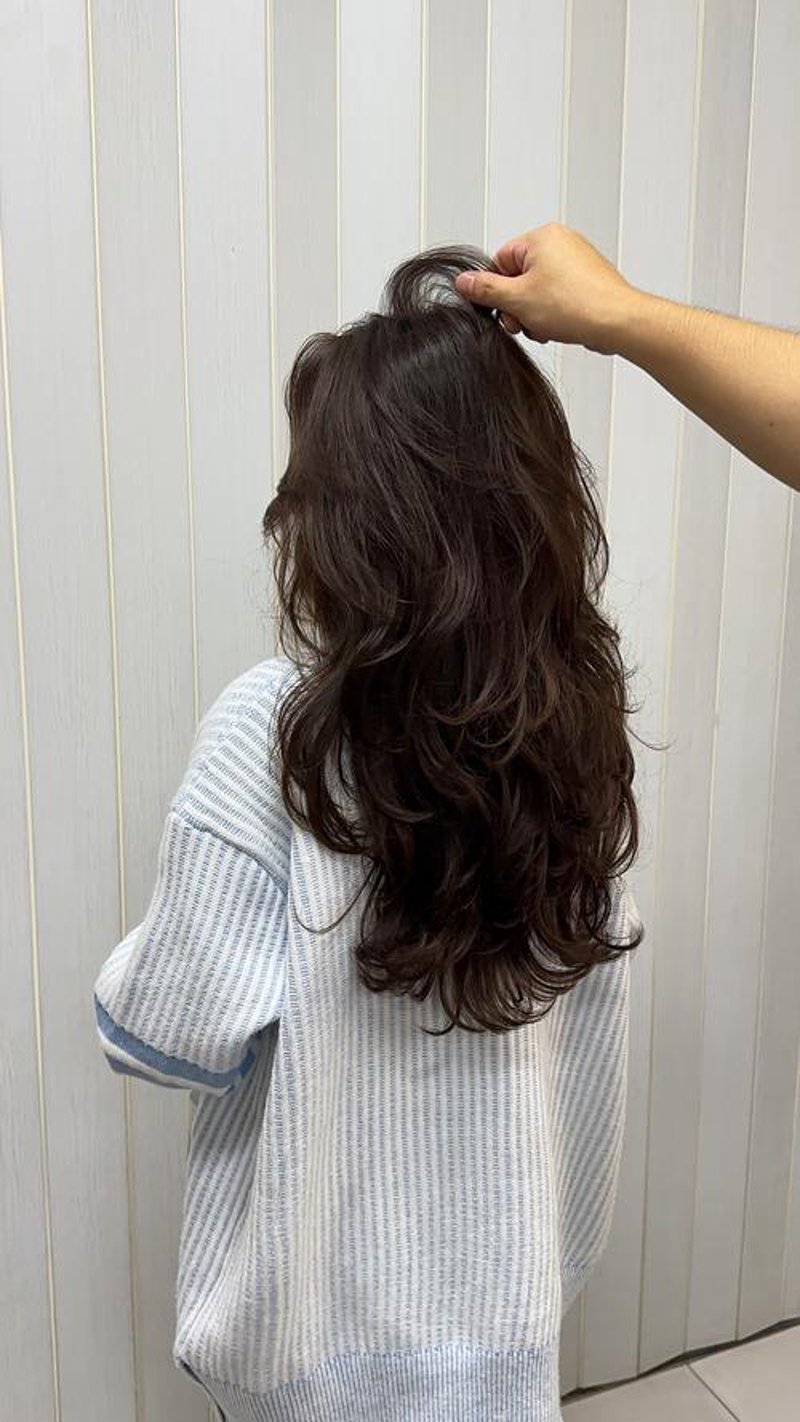 大足美发店风向标：潮流与传统的完美融合