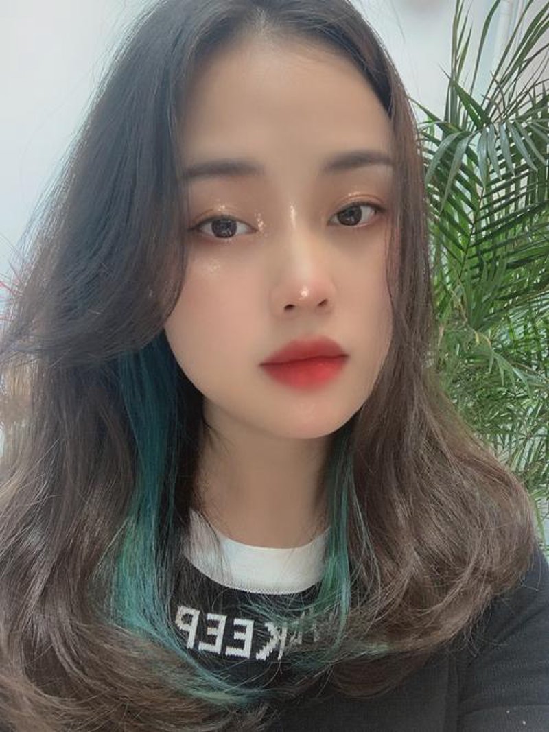剪发造型新趋势：打造时尚个性形象的艺术