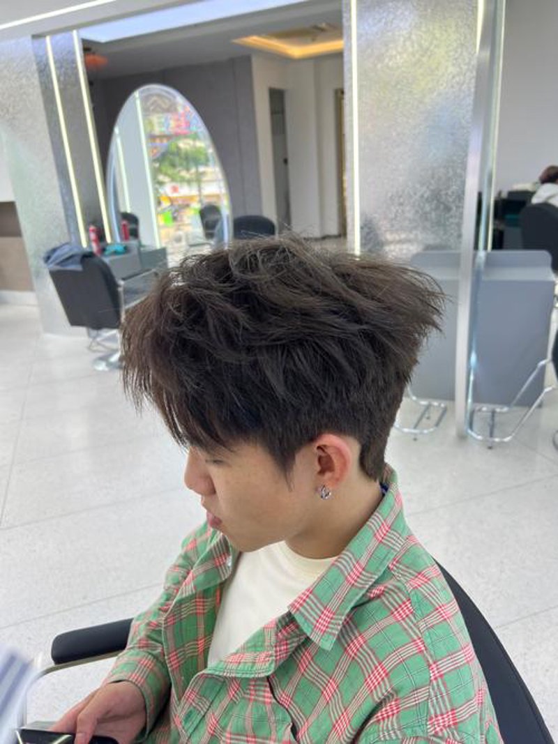 大足染发